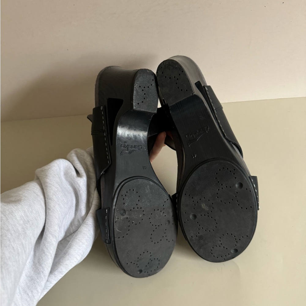 Dansko Tasha Black Full Grain Leather Buckle Ankle Strap Heels Women Sz 10.5/11 - Picture 6 of 7